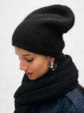 CASHMERE PLUSH RIB BEANIE 100225