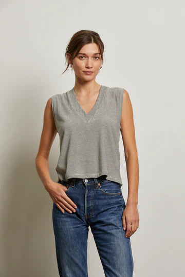 LUCY STRIPE V-NECK TANK 082625