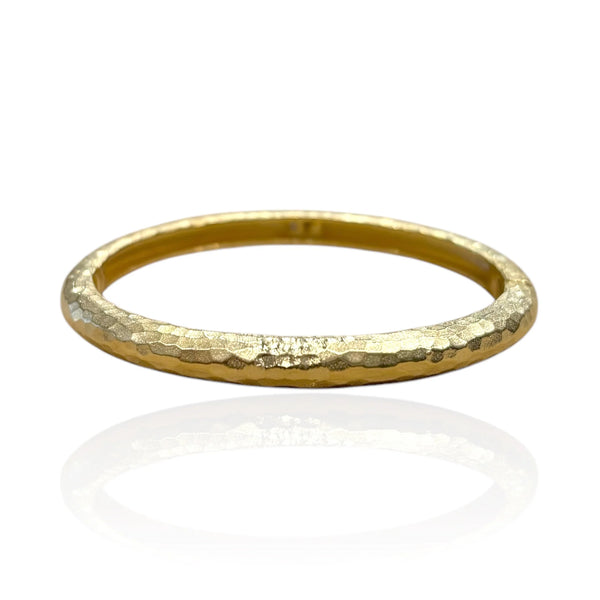GOLD RIVA HAMMERED BANGLE 050525