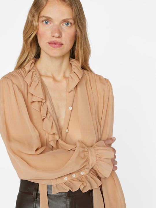 RUFFLE FRONT BUTTON UP