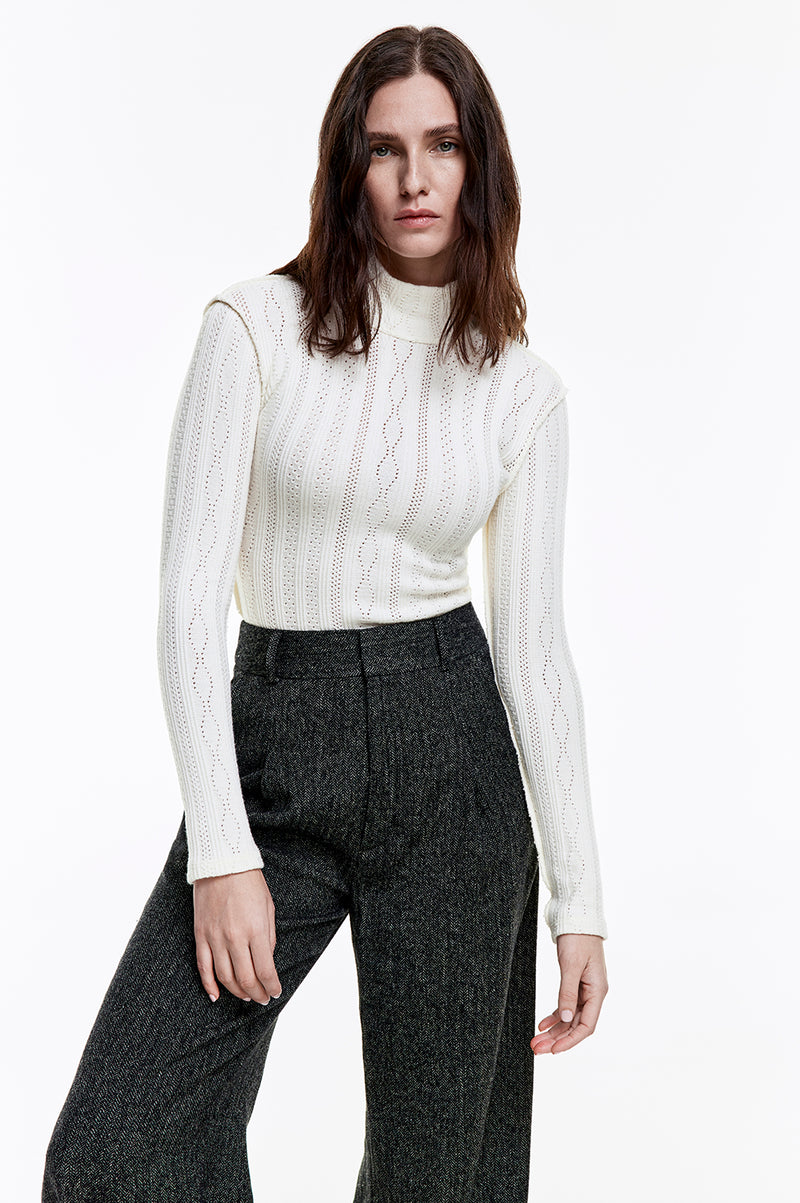 POINTELLE TURTLENECK 082124