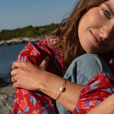 ISLA PEARL BANGLE