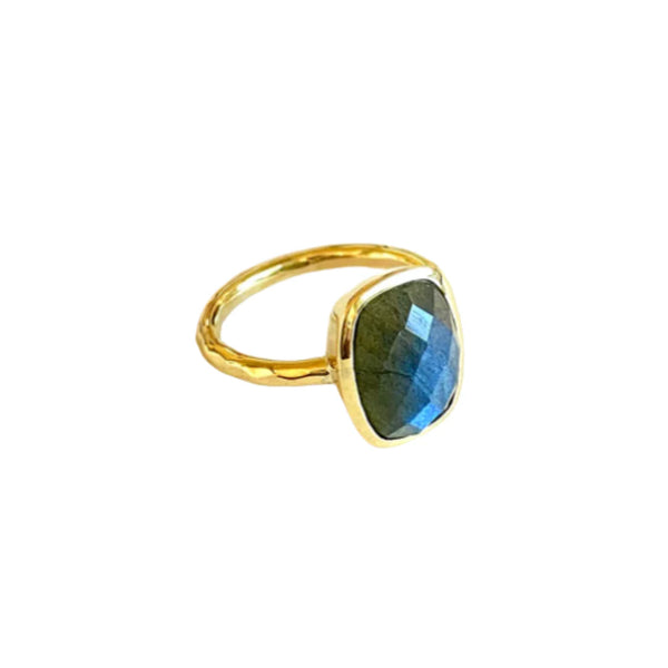 FACETED LABRADORITE RING
