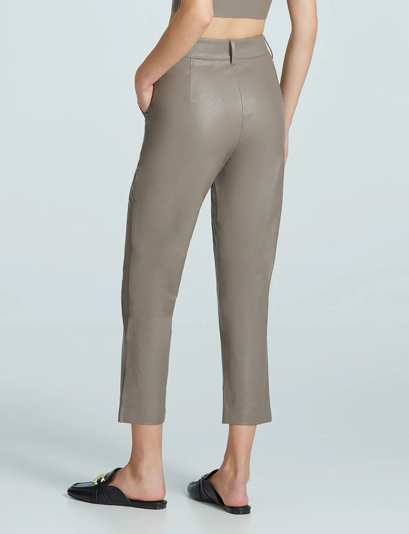 FAUX LEATHER 7/9 TROUSER