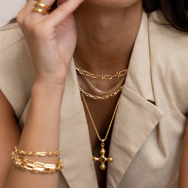 OPHELIA CROSS NECKLACE 041025