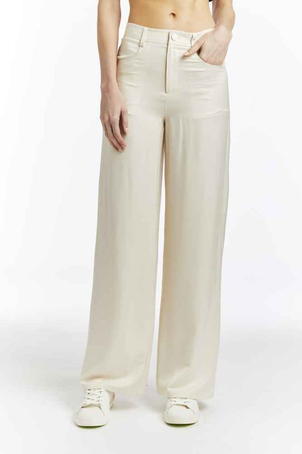AMYRA PANT 041825