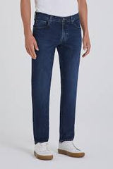 EVERETT SLIM STRAIGHT 121825