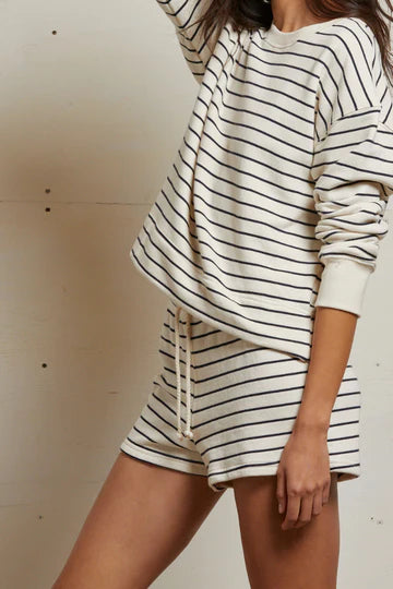 LAYLA STRIPE SWEATSHORT 071125