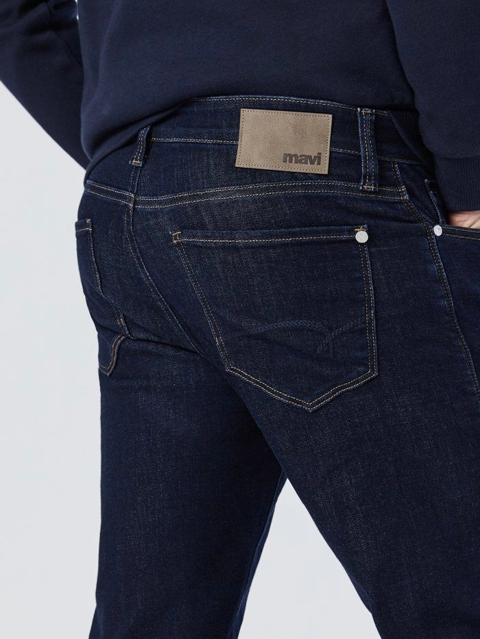 ZACH STRAIGHT FEATHER BLUE 100625