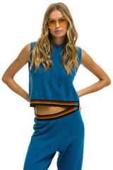LOGO STRPE CROP SLVLSS